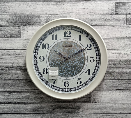 Zegar ścienny SEIKO QXA859W 37 cm biały świecący